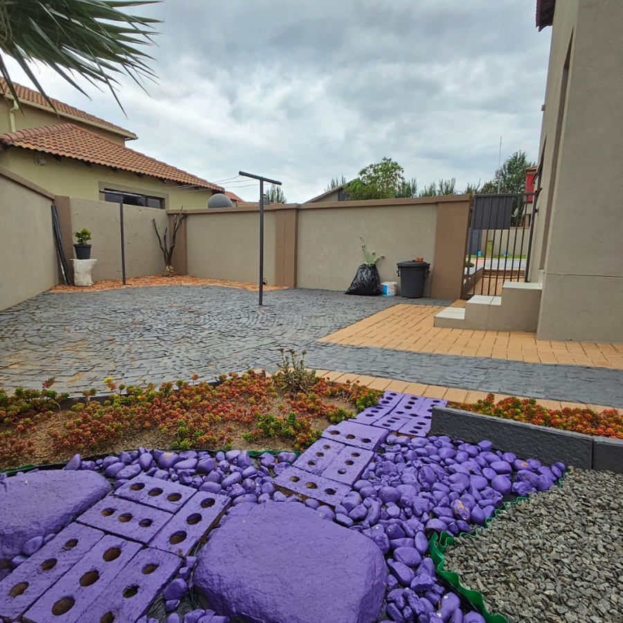 3 Bedroom Property for Sale in Lilyvale Free State